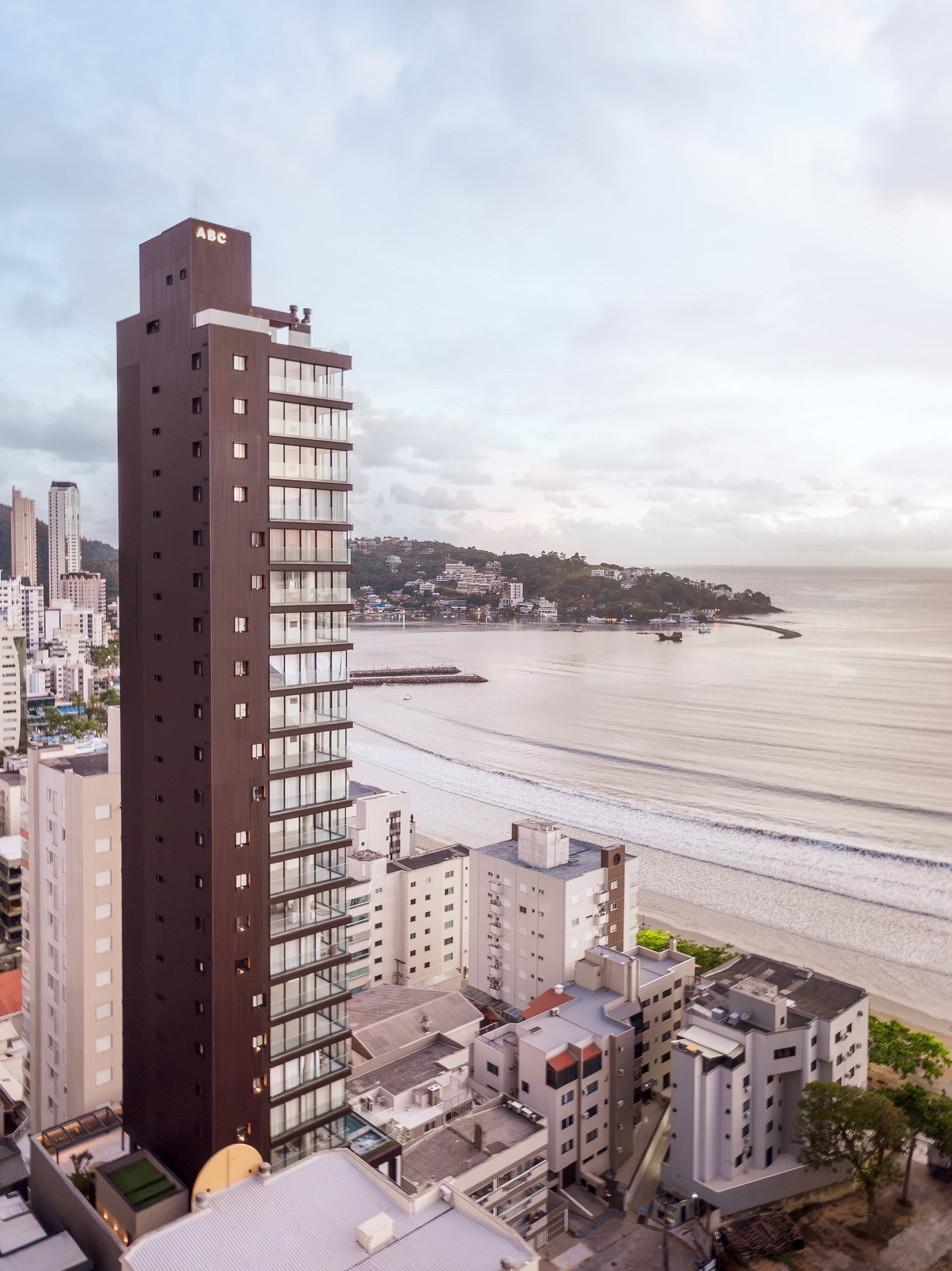 143 Mayfair — imagem 3
