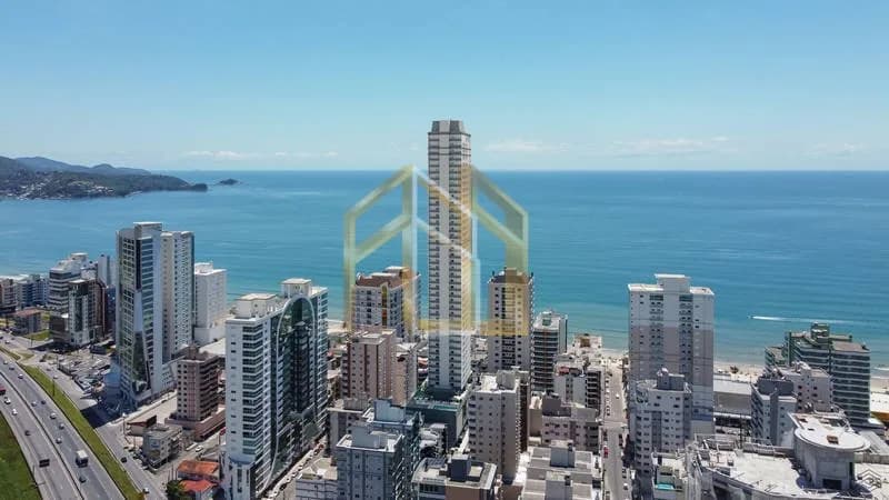 Apartamento 4q em Meia Praia, Itapema SC