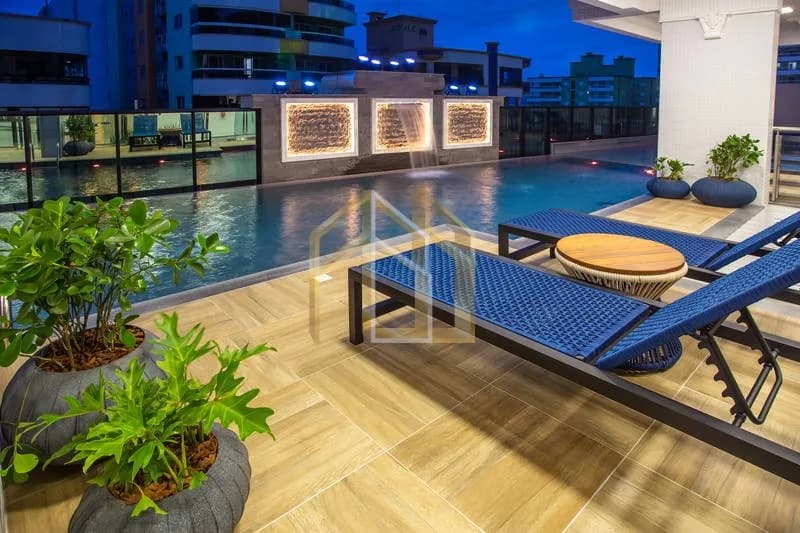 Apartamento 4q em Meia Praia, Itapema SC
