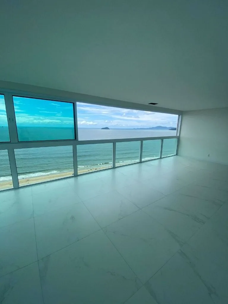 Apartamento 3 dorm. em Centro, Balneário Piçarras/SC · destaque | Família Broker
