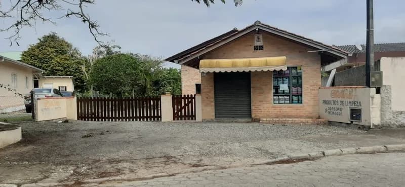 Casa 4 dorm. em Centro, Penha/SC · destaque | Família Broker