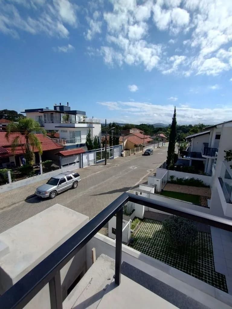 Casa 4 dorm. em Centro, Balneário Piçarras/SC · foto 3 | Família Broker