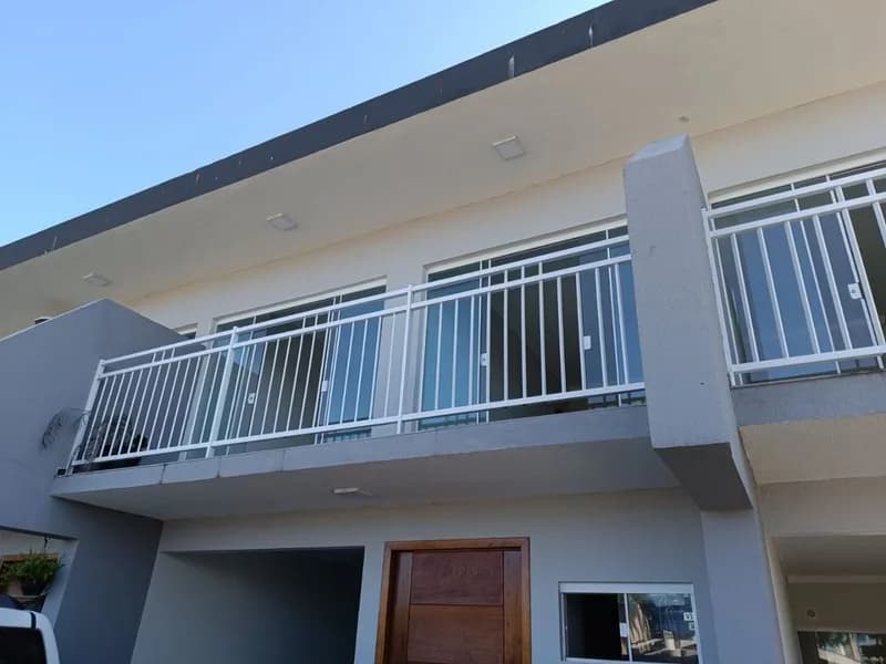 Casa 2 dorm. em Santo Antônio, Balneário Piçarras/SC · destaque | Família Broker